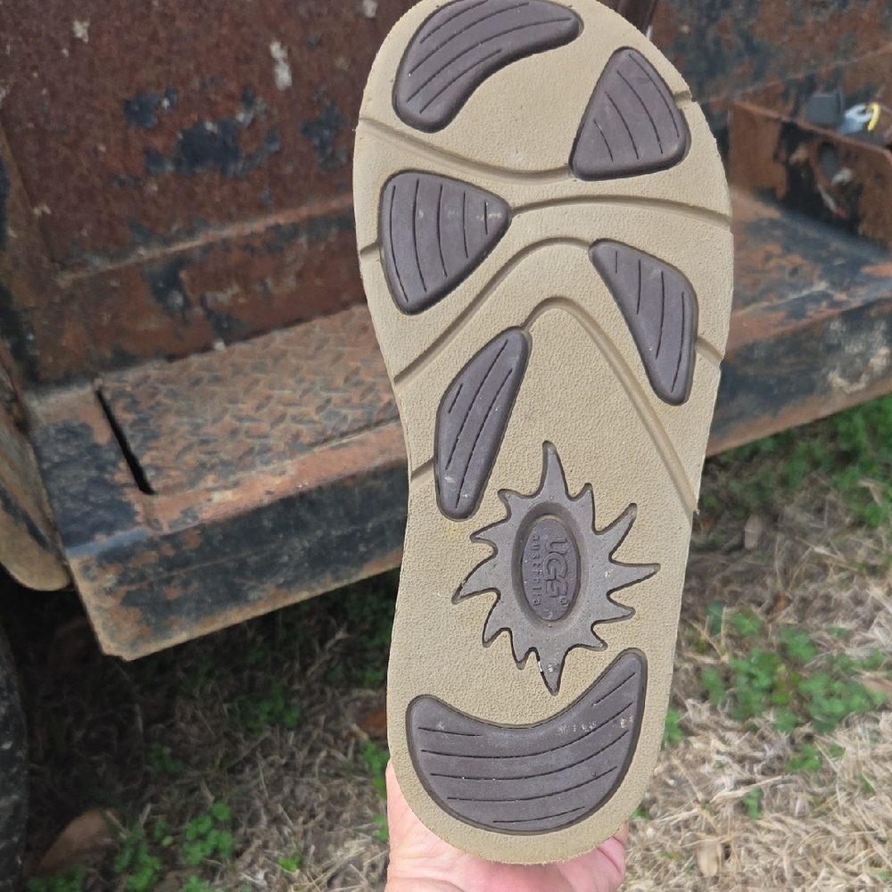 UGG Australia Cargo III boots - Picture 8 of 9